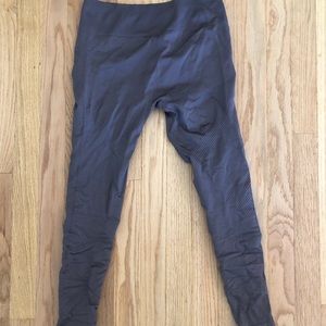 Fabletics high wasted moto leggings - lavender